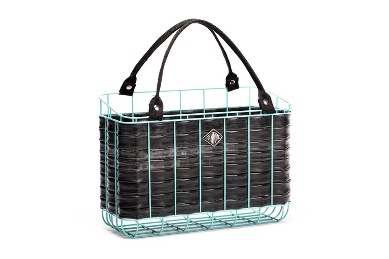Panier en m tal tress main de chambres air de v lo surcycl es