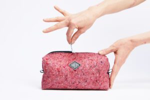 Trousse de Voyage en fibres recyclées "granito" - Feu - Flocon