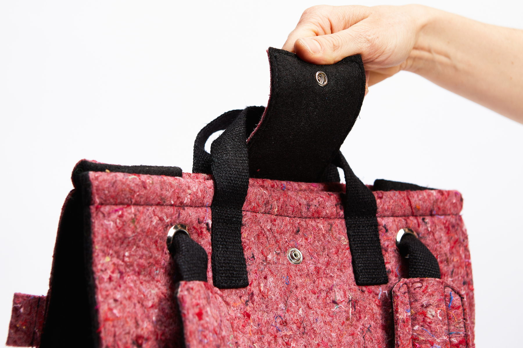 SAC_A_DOS_FANTOME_MADE_IN_FRANCE_RECYCLAGE_SURCYCLAGE_MODE_RESPONSABLE_DURABLE_ARISTIDE_FEU_OUVERTURE