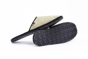 mules chaussons made in france en textiles recyclé. la mode du futur