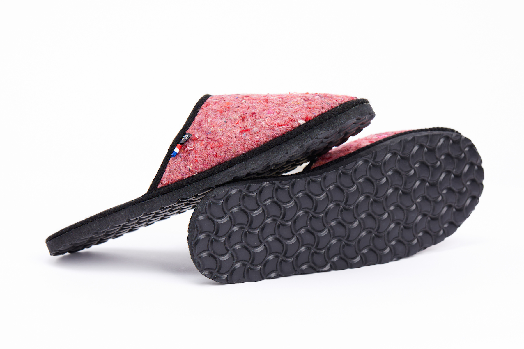 MULES_CHAUSSONS_FEUTRINE_RECYCLEE_GRANITO_FANTOME_MODE_RESPONSABLE_MADE_IN_FRANCE-12 mules chaussons made in france en textiles recyclé. la mode du futur