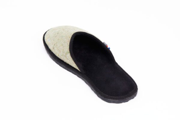 mules chaussons made in france en textiles recyclé. la mode du futur