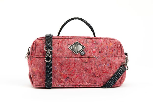 sac à main réalisé à partir de matériaux issus du recyclage. Confection éthique, confection française. maroquinerie alternative.